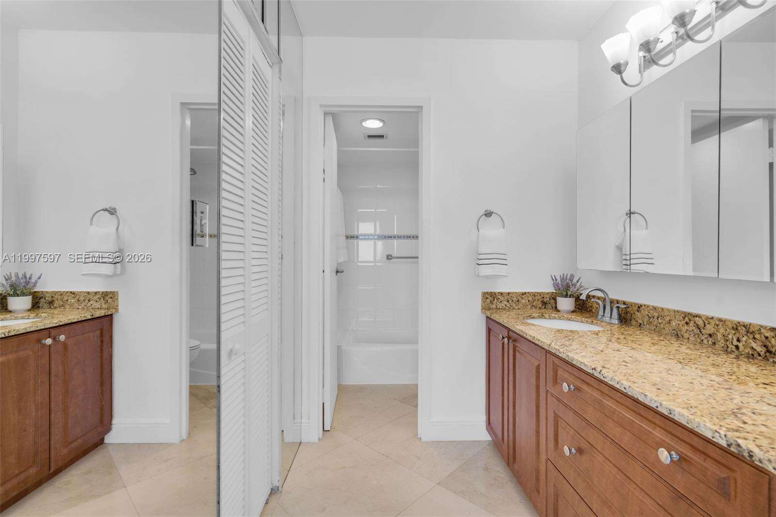 Brickell Bay Club at 2333 Brickell Ave, Miami, FL 33129 - For Rent photo 24