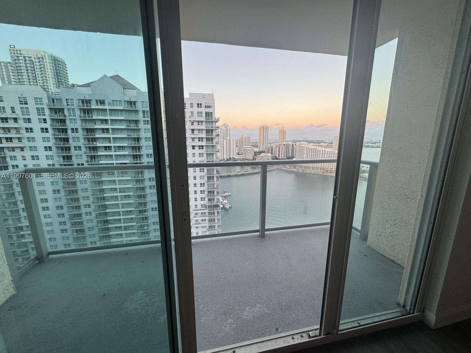 The Mark On Brickell at 1155 Brickell Bay Dr, Miami, FL 33131 - For Rent photo 2