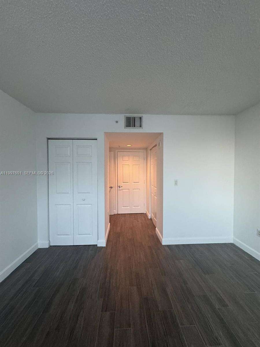 The Mark On Brickell at 1155 Brickell Bay Dr, Miami, FL 33131 - For Rent photo 12
