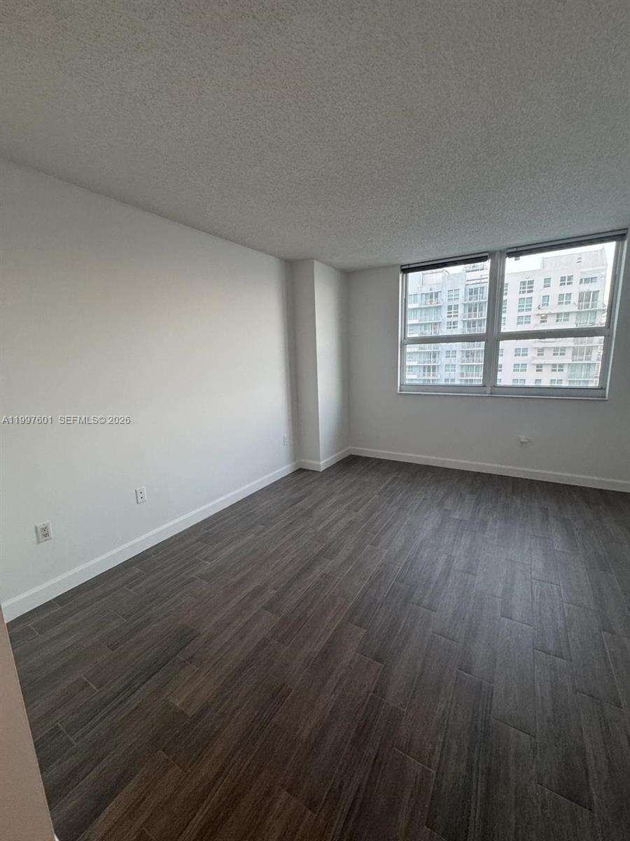 The Mark On Brickell at 1155 Brickell Bay Dr, Miami, FL 33131 - For Rent photo 13