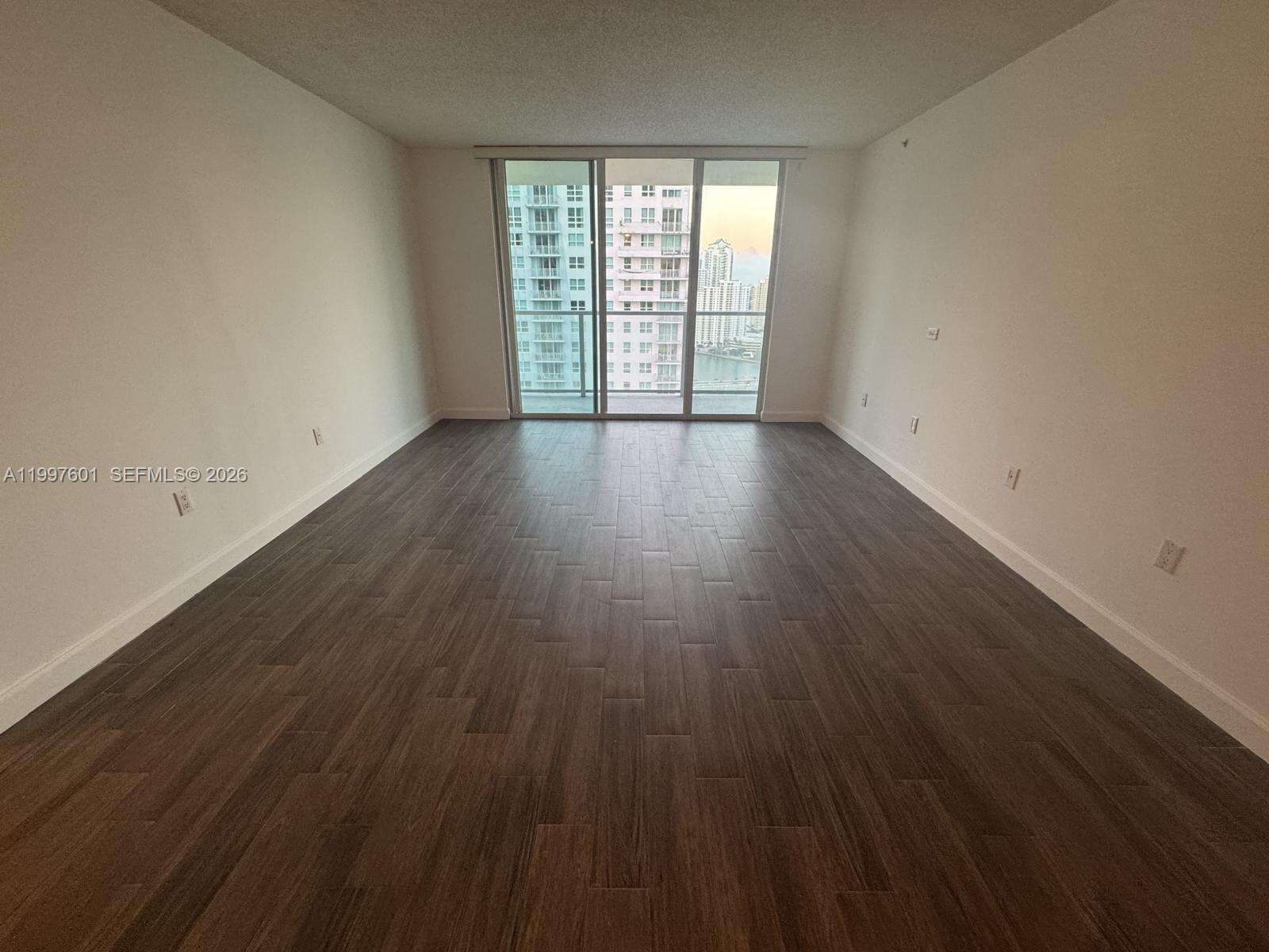 The Mark On Brickell at 1155 Brickell Bay Dr, Miami, FL 33131 - For Rent photo 3