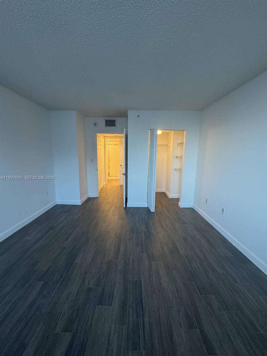 The Mark On Brickell at 1155 Brickell Bay Dr, Miami, FL 33131 - For Rent photo 21