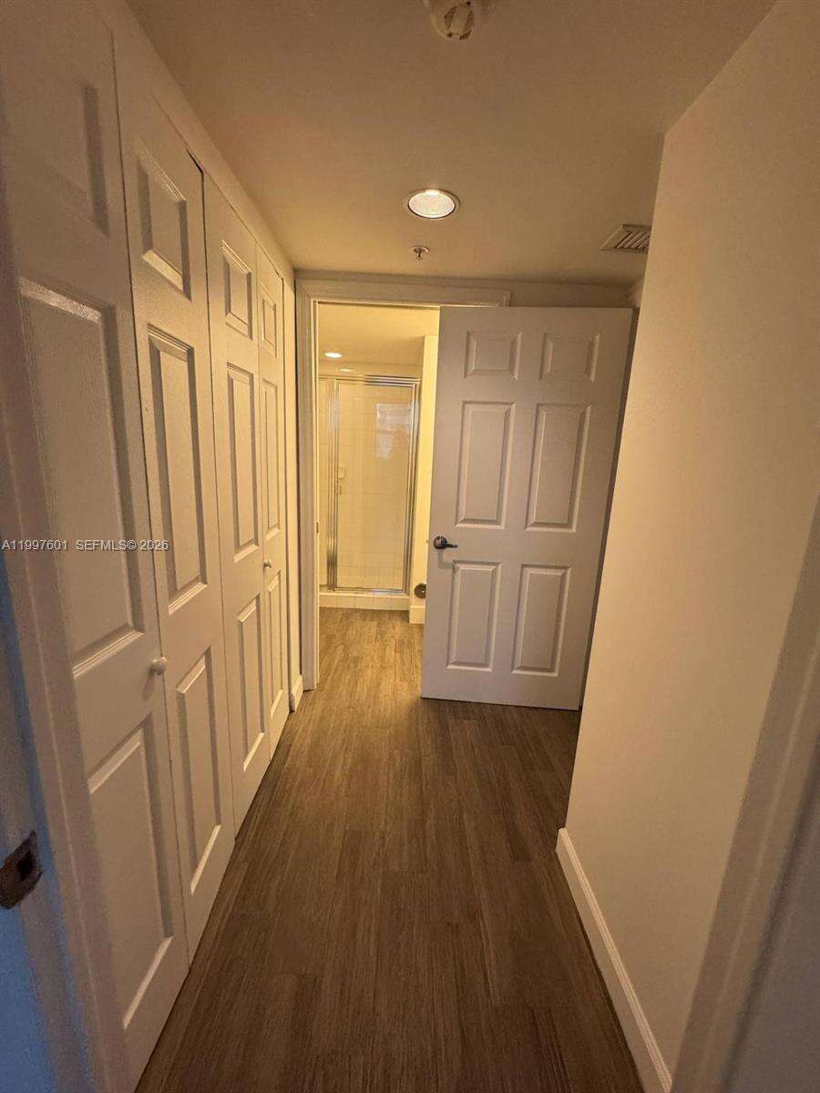 The Mark On Brickell at 1155 Brickell Bay Dr, Miami, FL 33131 - For Rent photo 27