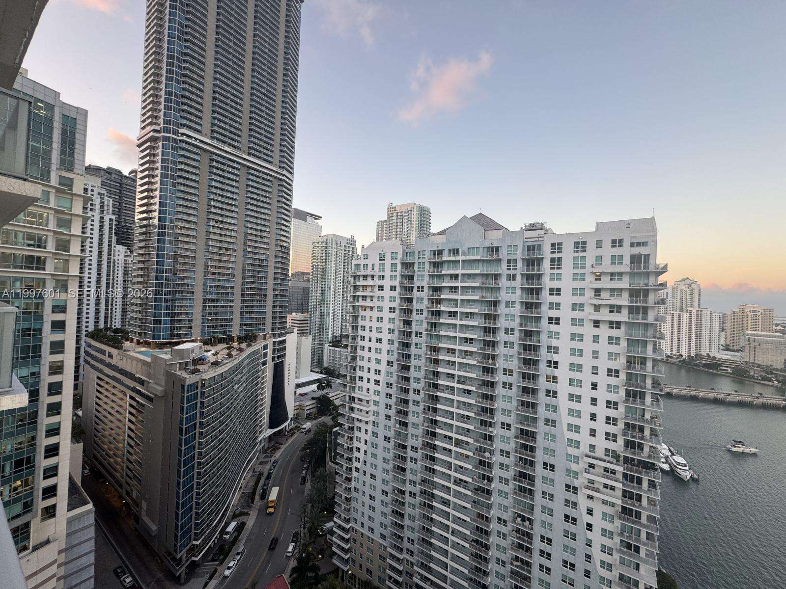 The Mark On Brickell at 1155 Brickell Bay Dr, Miami, FL 33131 - For Rent photo 32