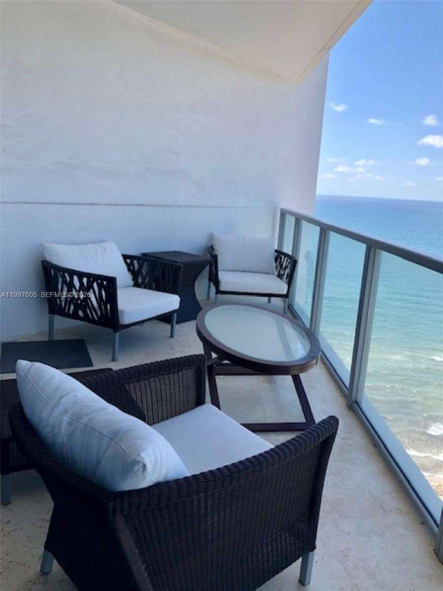 Ocean Palms at 3101 Ocean Dr, Hollywood, FL 33019 - For Rent photo 26