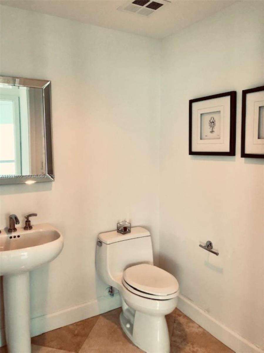 Ocean Palms at 3101 Ocean Dr, Hollywood, FL 33019 - For Rent photo 8