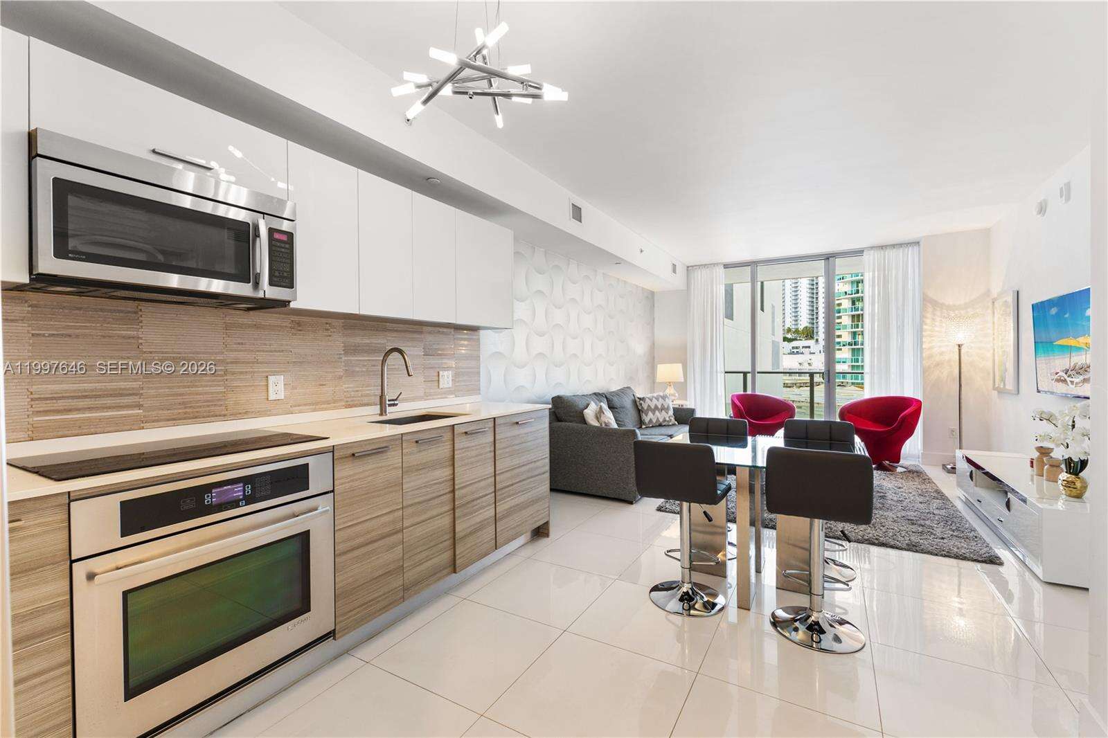 Brickell House at 1300 Brickell Bay Dr, Miami, FL 33131 - For Rent photo 14