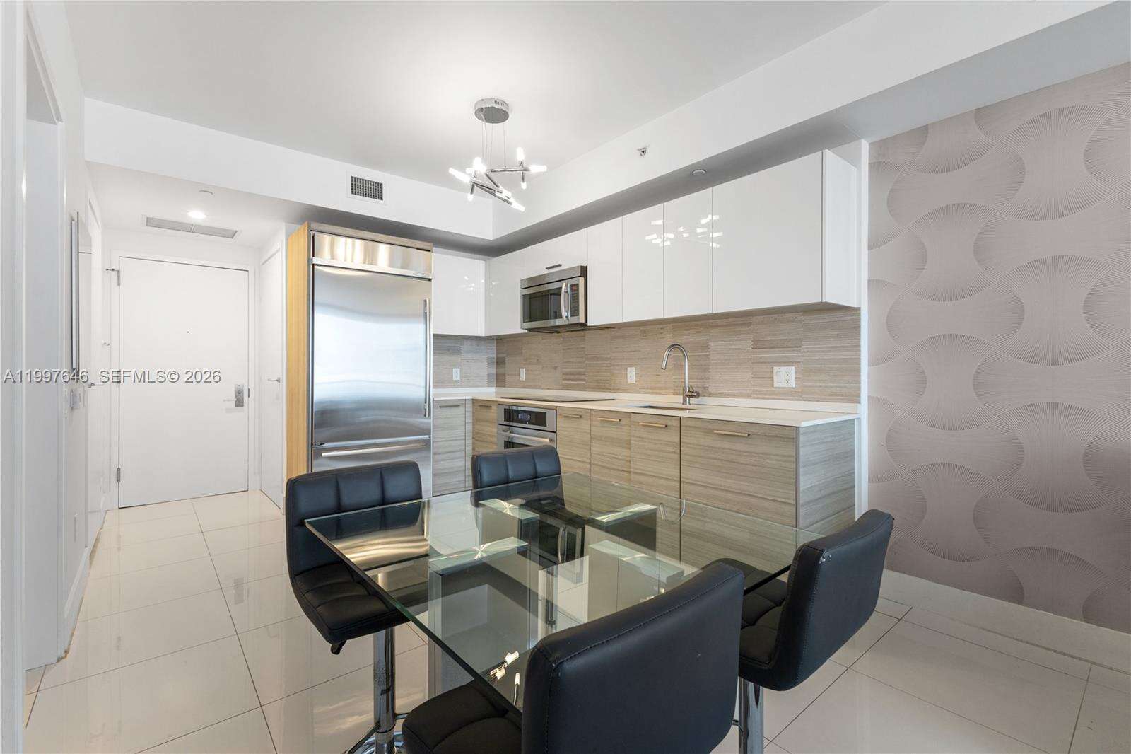 Brickell House at 1300 Brickell Bay Dr, Miami, FL 33131 - For Rent photo 16