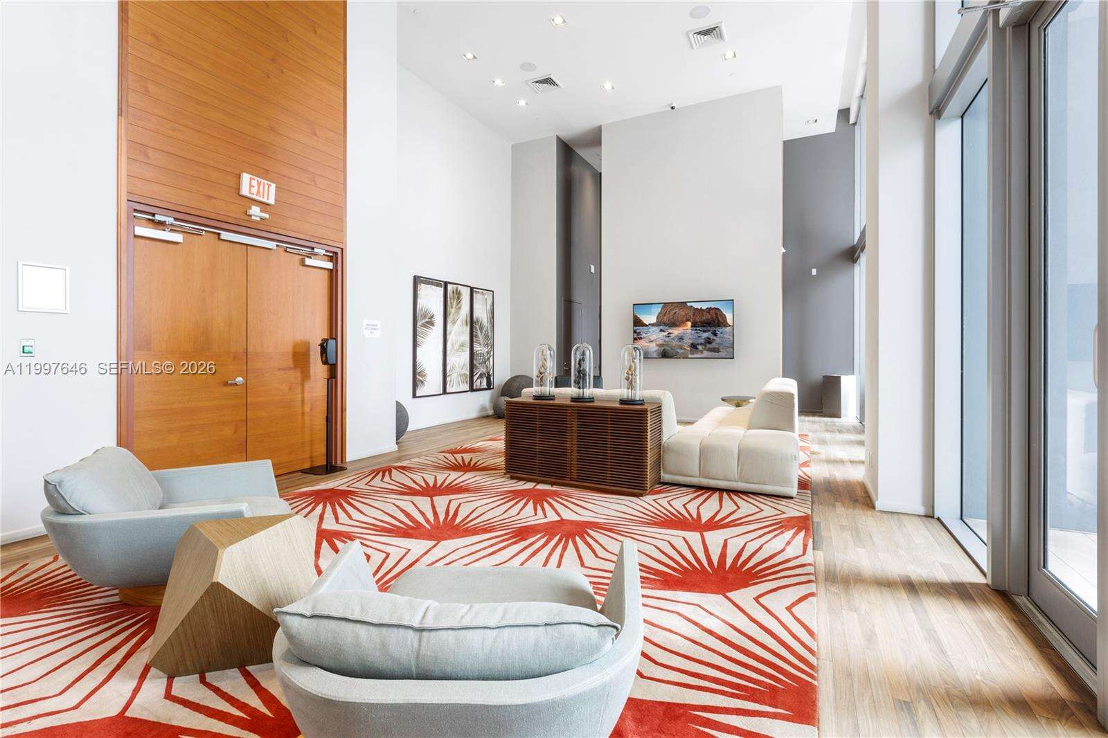 Brickell House at 1300 Brickell Bay Dr, Miami, FL 33131 - For Rent photo 26