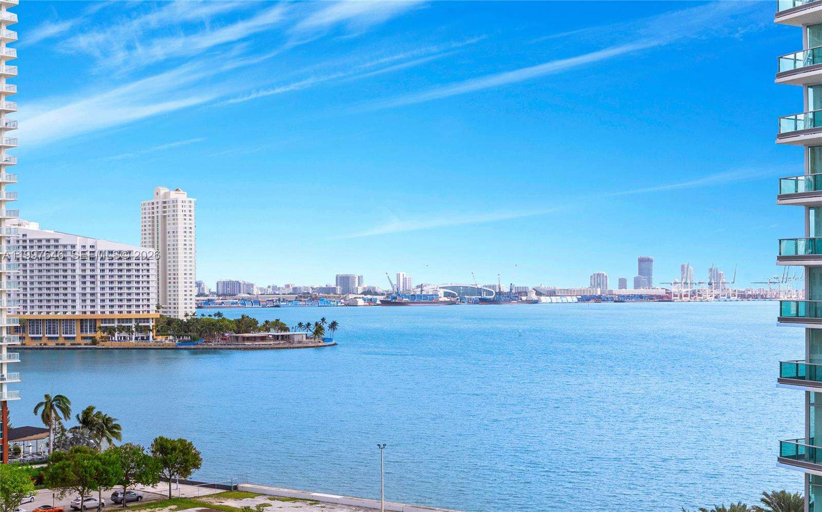 Brickell House at 1300 Brickell Bay Dr, Miami, FL 33131 - For Rent photo 8