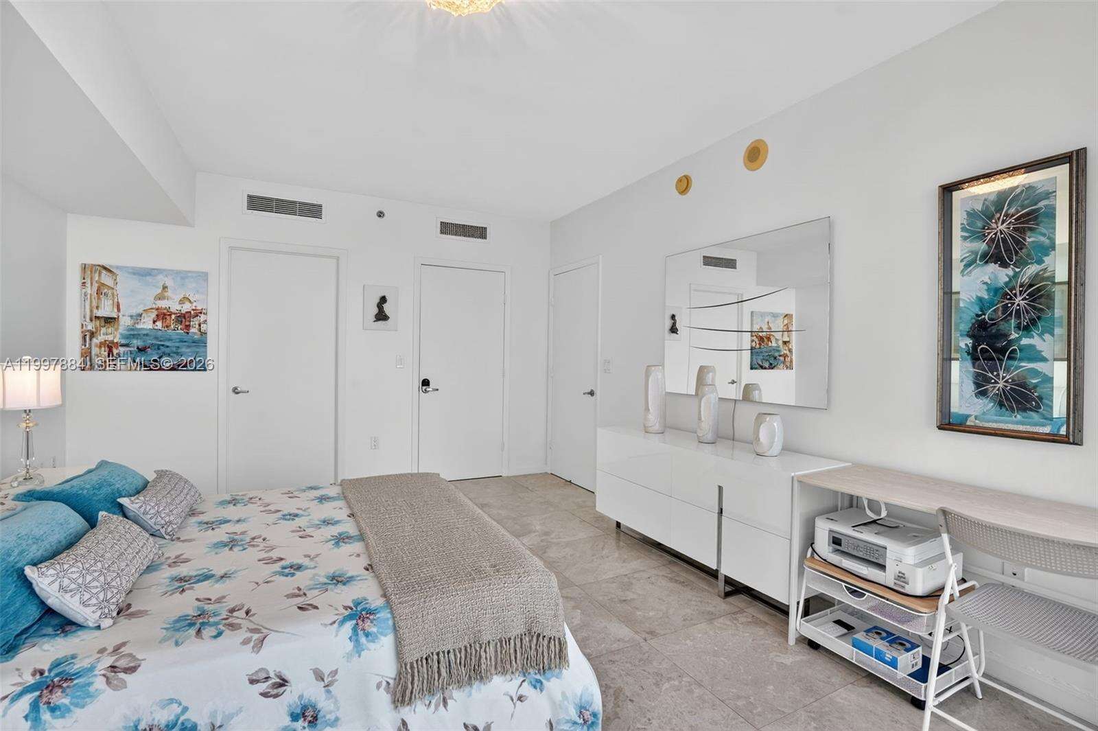 Icon Brickell 2 at 495 Brickell Ave, Miami, FL 33131 - For Rent photo 15