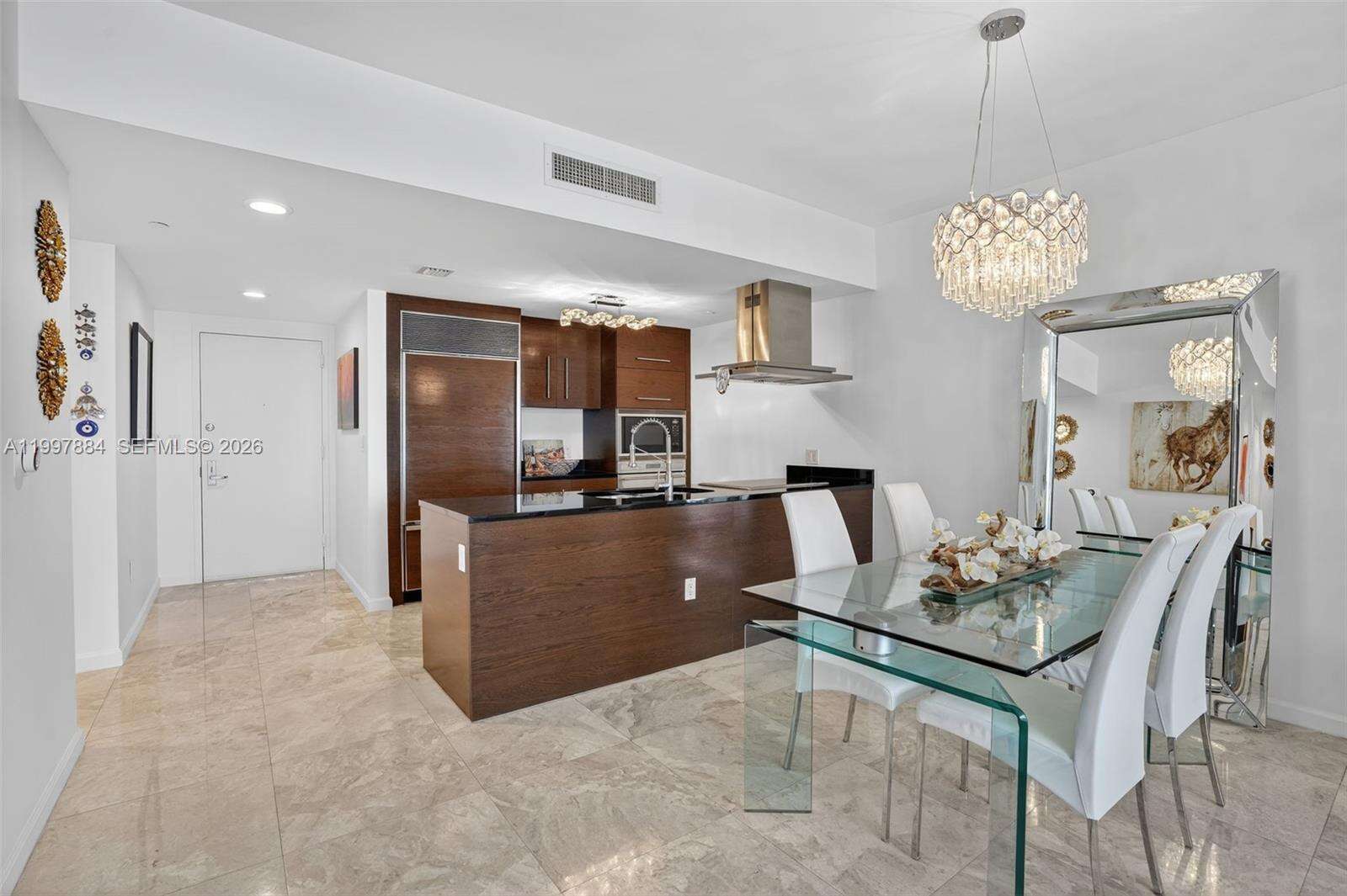 Icon Brickell 2 at 495 Brickell Ave, Miami, FL 33131 - For Rent photo 6