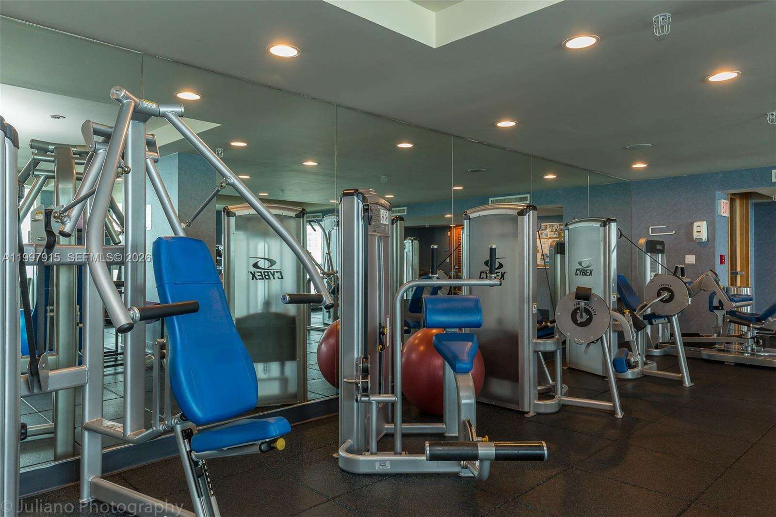 360 Condo at 7900 Harbor Island Dr, North Bay Village, FL 33141 - For Rent photo 28