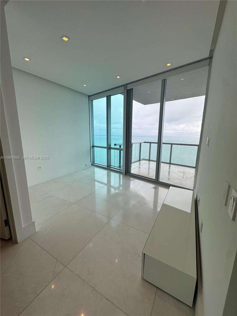 Jade Ocean at 17121 Collins Ave, Sunny Isles Beach, FL 33160 - For Rent photo 25