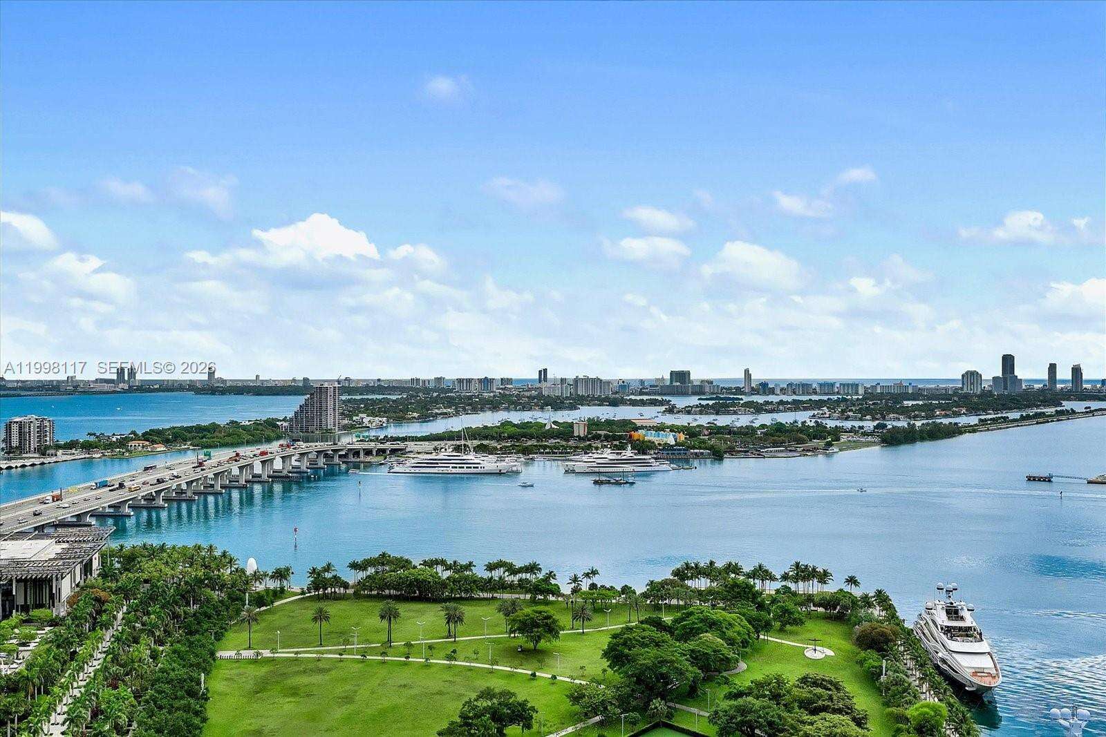 900 Biscayne at 900 Biscayne Blvd, Miami, FL 33132 - For Rent photo 2