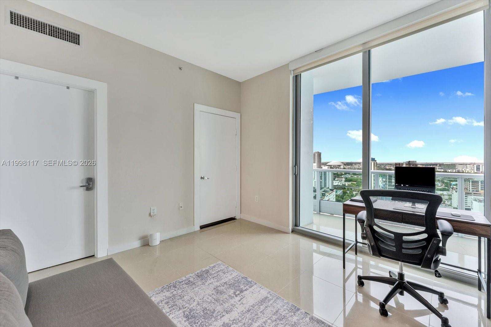 900 Biscayne at 900 Biscayne Blvd, Miami, FL 33132 - For Rent photo 24
