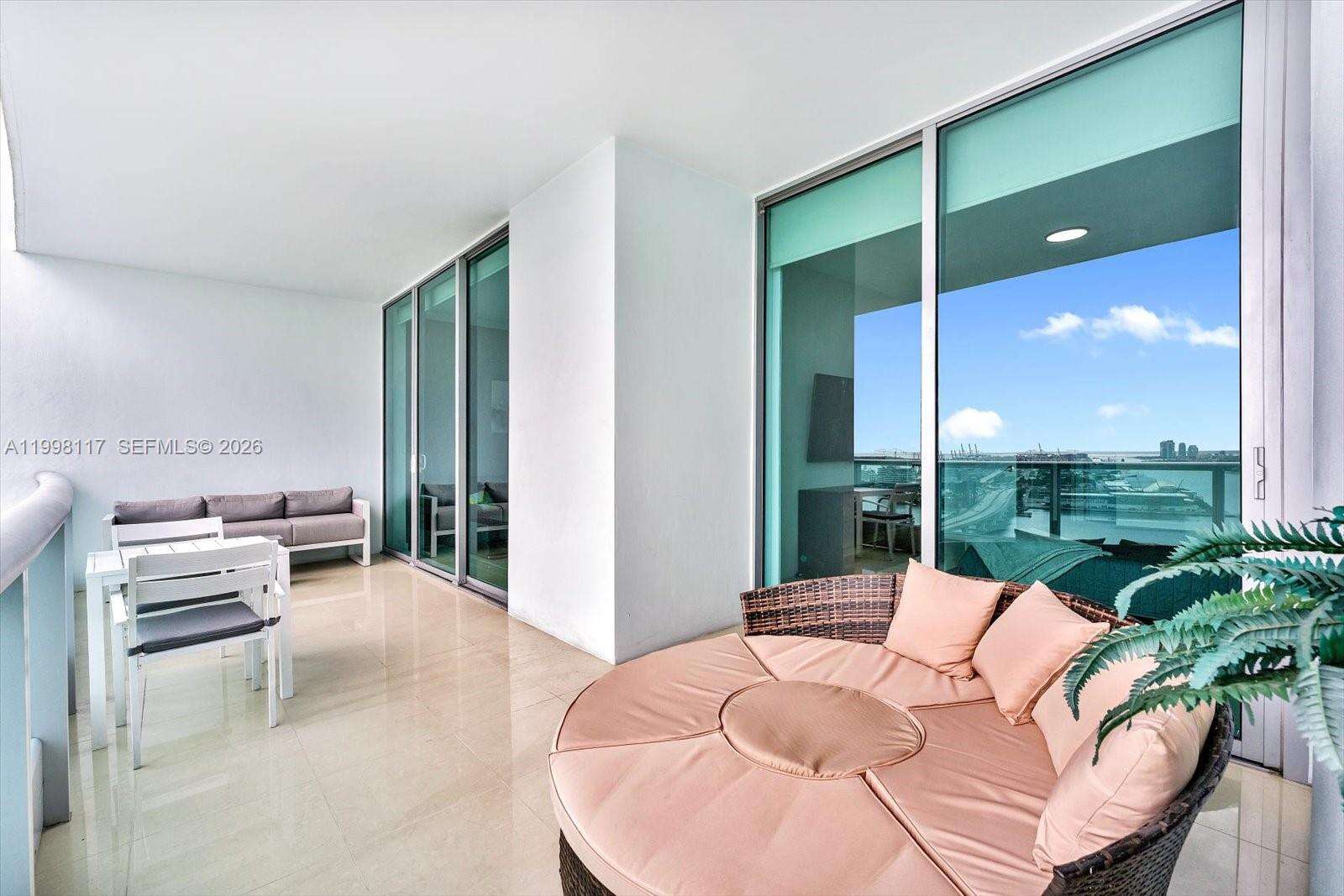 900 Biscayne at 900 Biscayne Blvd, Miami, FL 33132 - For Rent photo 5