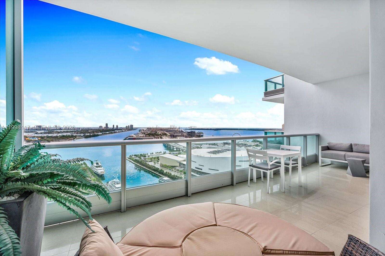 900 Biscayne at 900 Biscayne Blvd, Miami, FL 33132 - For Rent photo 6