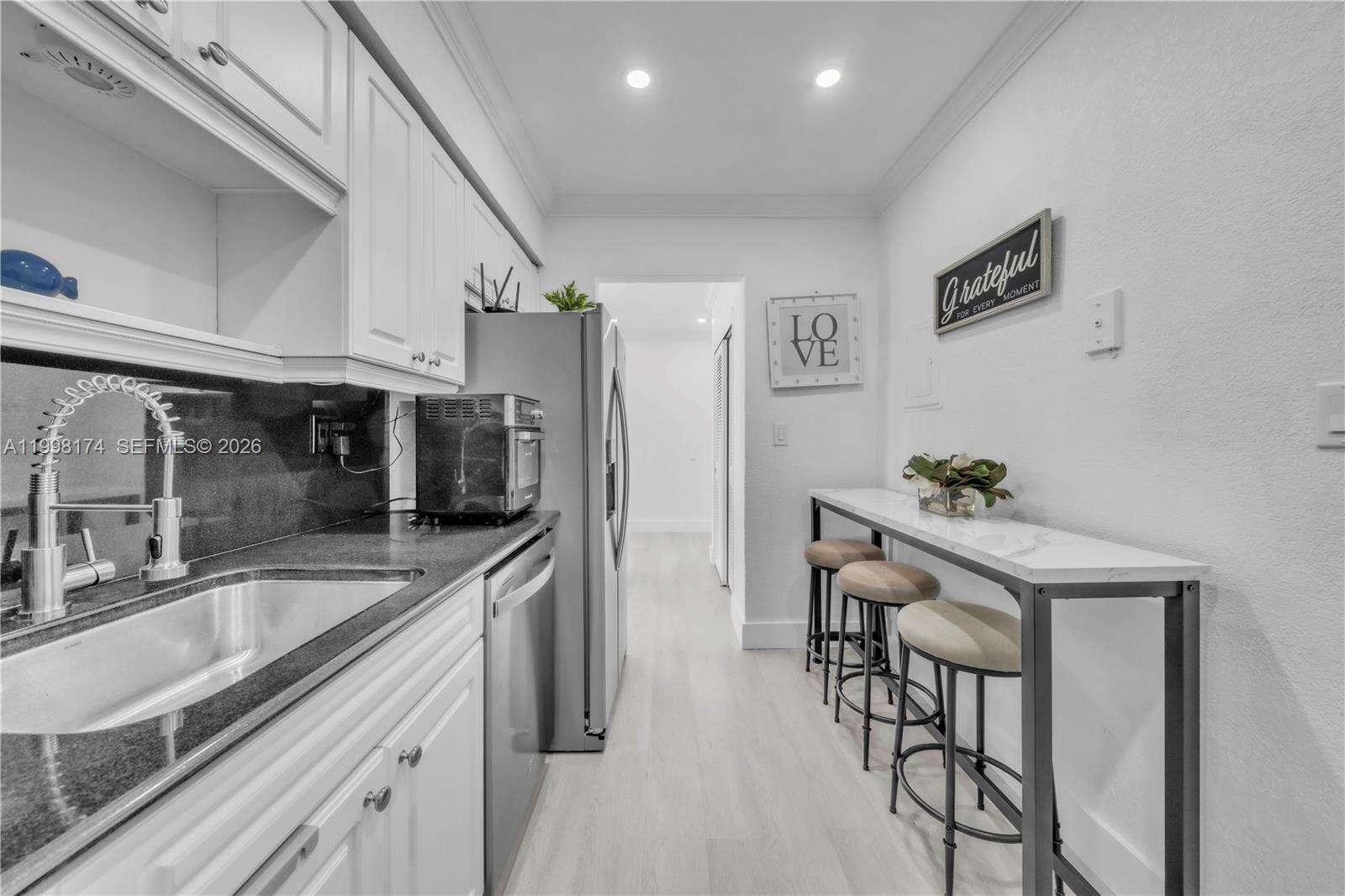 The Wave at 2501 Ocean Dr, Hollywood, FL 33019 - For Rent photo 10