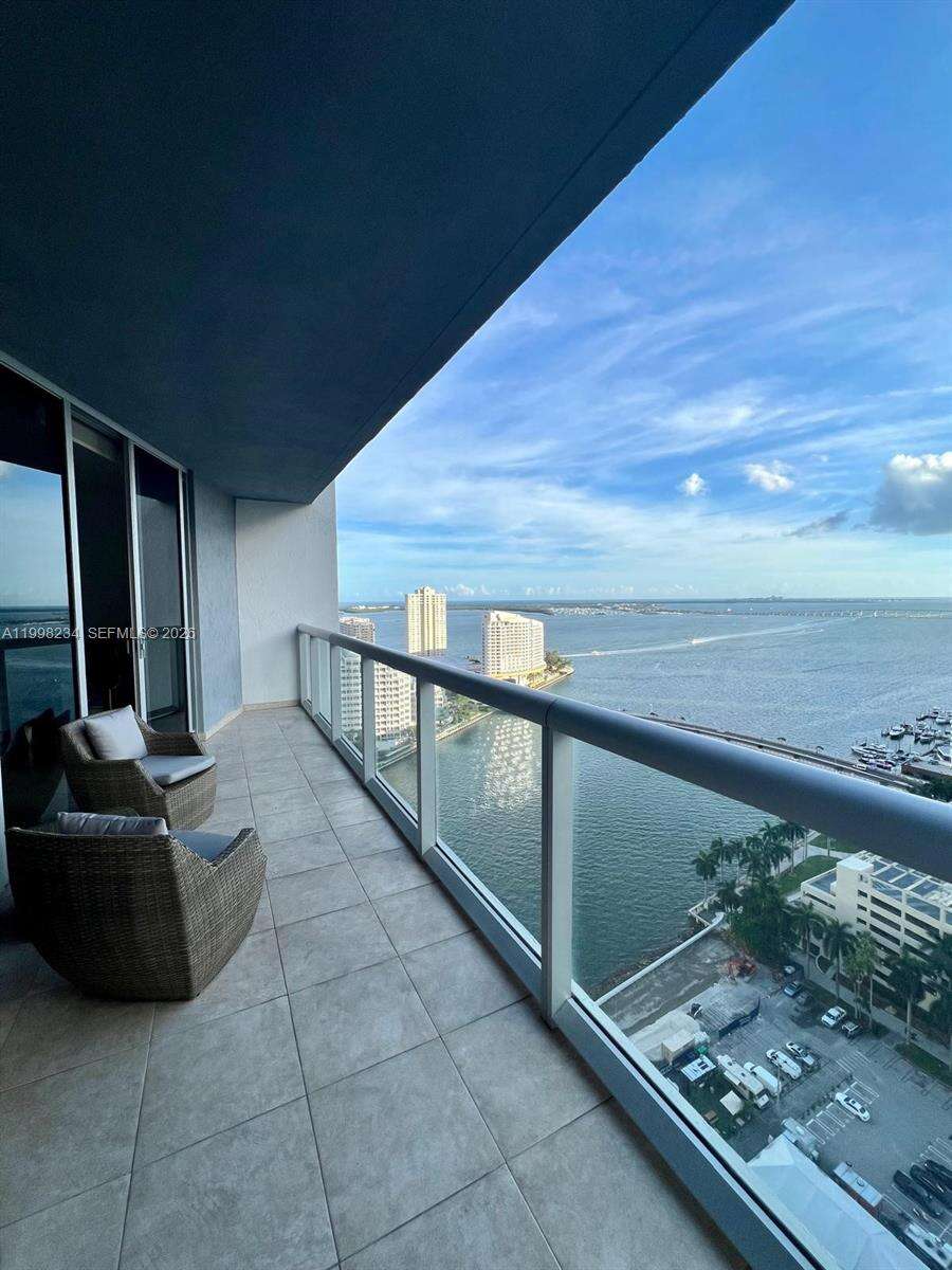 Icon Brickell 2 at 495 Brickell Ave, Miami, FL 33131 - For Rent photo 1