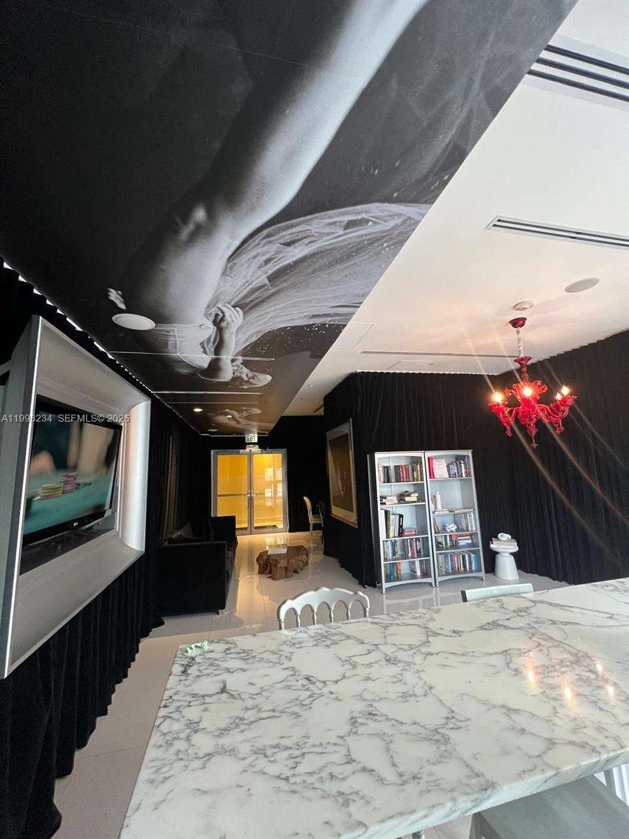 Icon Brickell 2 at 495 Brickell Ave, Miami, FL 33131 - For Rent photo 16