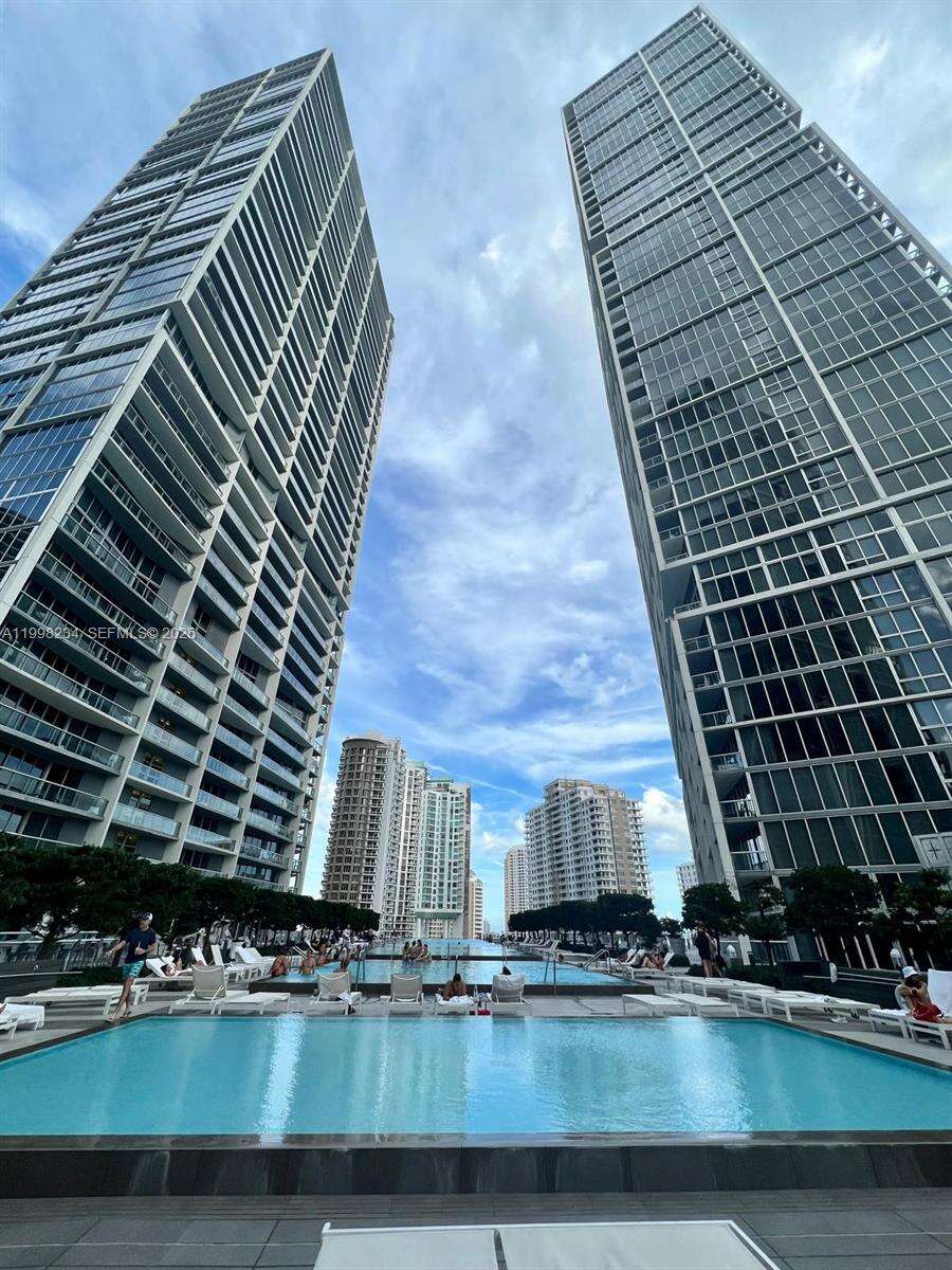 Icon Brickell 2 at 495 Brickell Ave, Miami, FL 33131 - For Rent photo 17