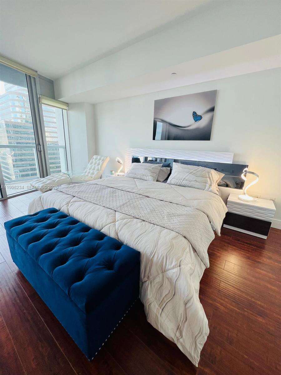 Icon Brickell 2 at 495 Brickell Ave, Miami, FL 33131 - For Rent photo 3