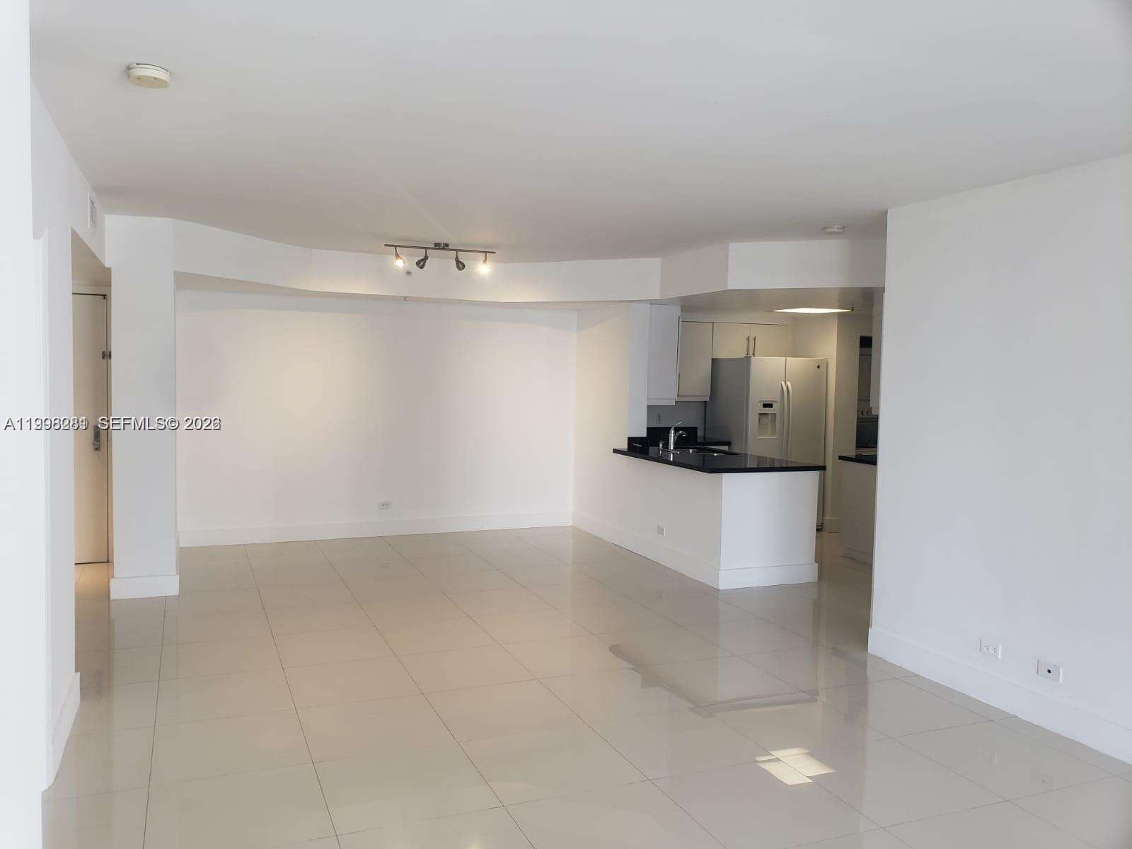Courvoisier Courts at 701 Brickell Key Blvd, Miami, FL 33131 - For Rent photo 7