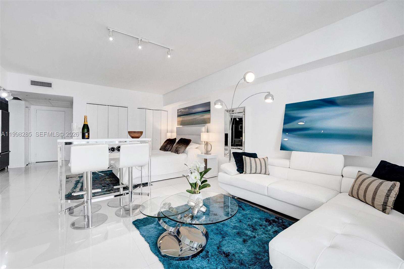 Icon Brickell 1 at 475 Brickell Ave, Miami, FL 33131 - For Rent photo 3
