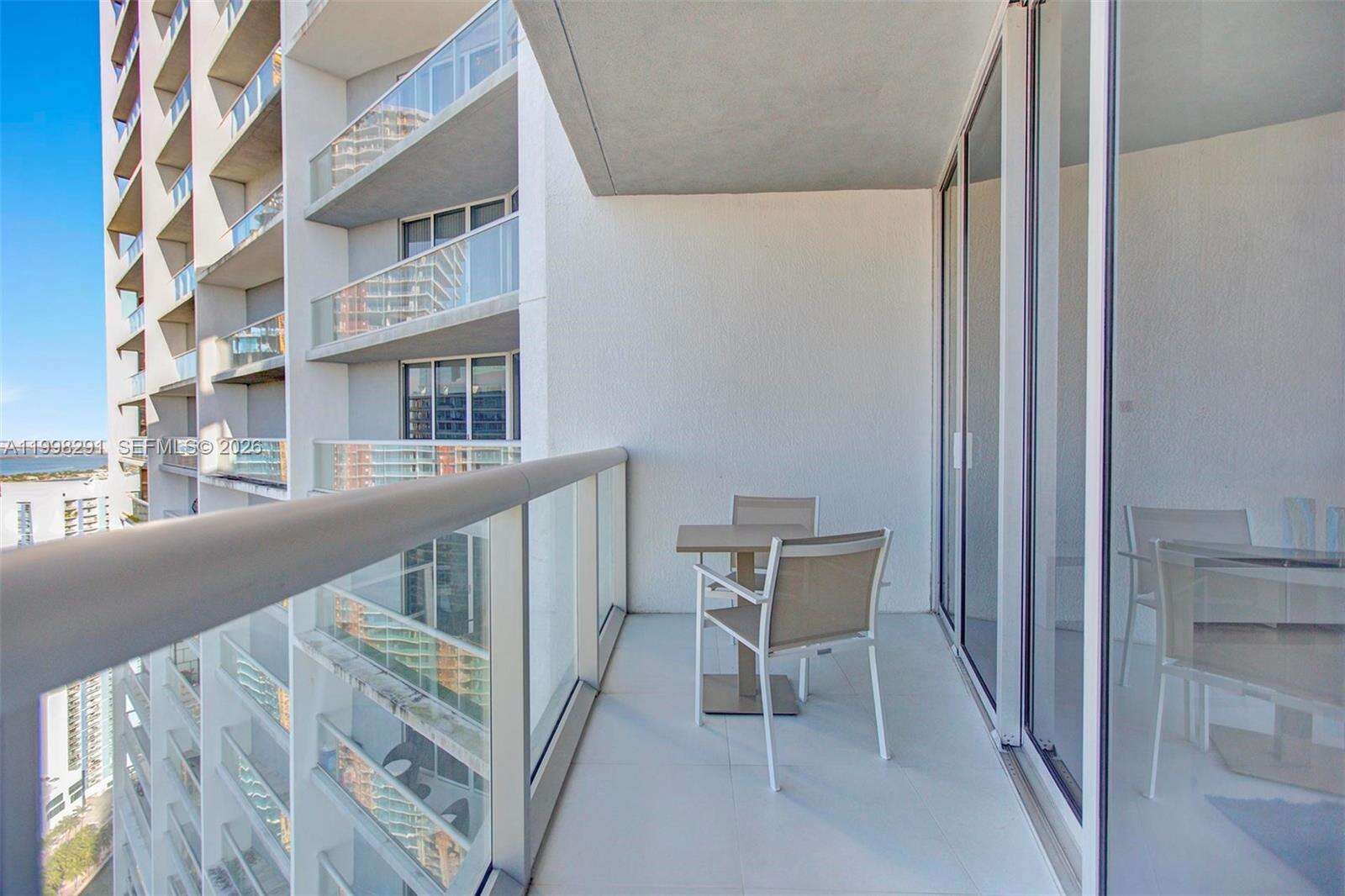 Icon Brickell 1 at 475 Brickell Ave, Miami, FL 33131 - For Rent photo 14