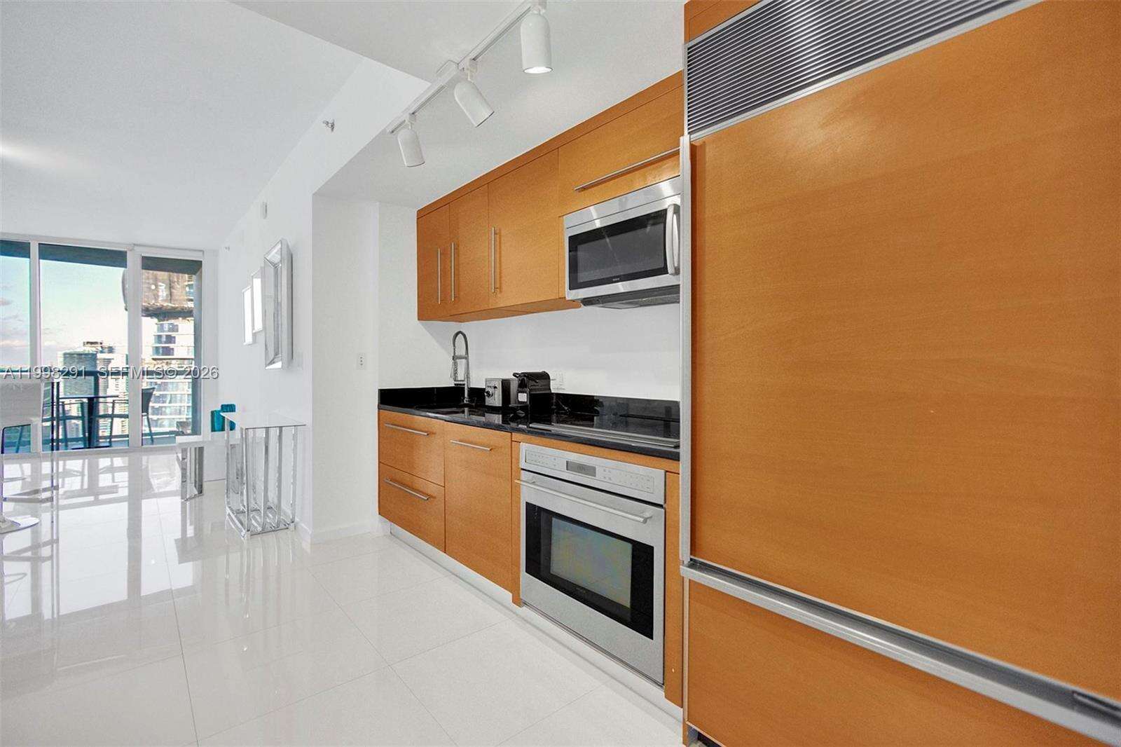 Icon Brickell 1 at 475 Brickell Ave, Miami, FL 33131 - For Rent photo 9