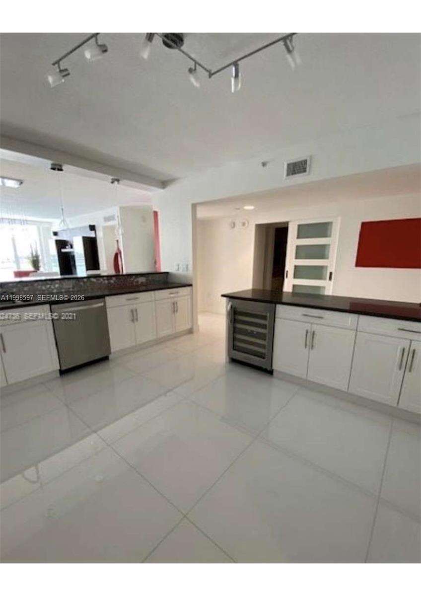 Golden Bay Club at 17050 Bay Rd, Sunny Isles Beach, FL 33160 - For Rent photo 5