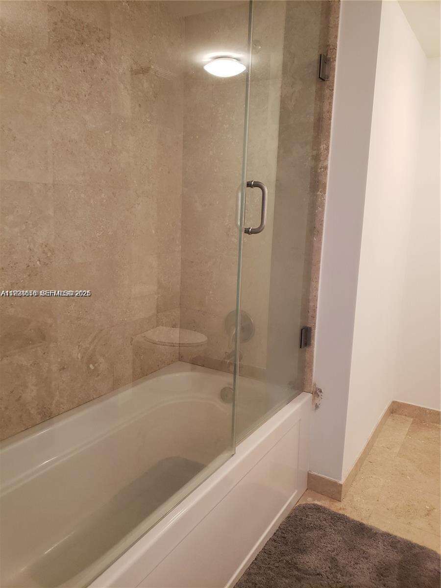 Wind By Neo at 350 Miami Ave, Miami, FL 33130 - For Rent photo 11