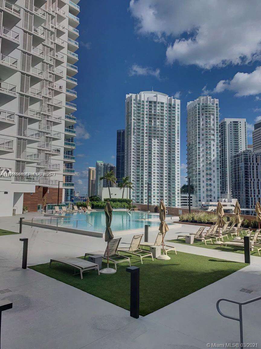 Wind By Neo at 350 Miami Ave, Miami, FL 33130 - For Rent photo 16