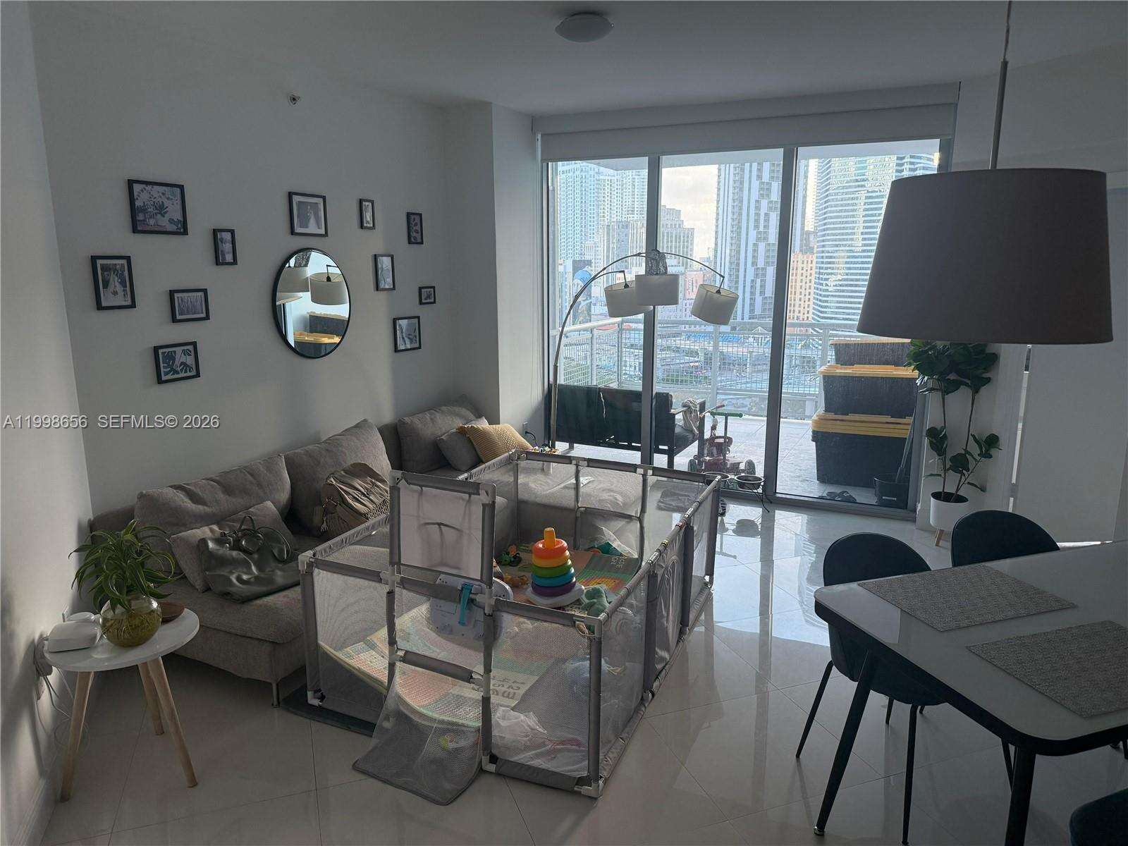 Wind By Neo at 350 Miami Ave, Miami, FL 33130 - For Rent photo 3