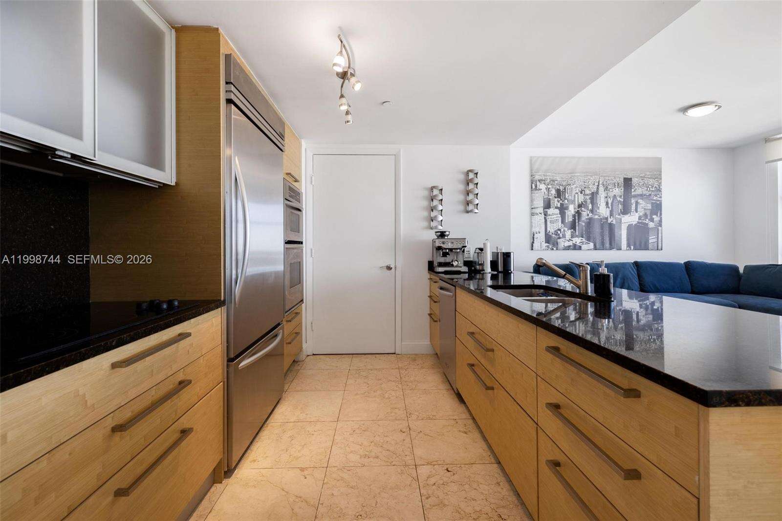 The Beach Club Two at 1830 Ocean Dr, Hallandale Beach, FL 33009 - For Rent photo 8