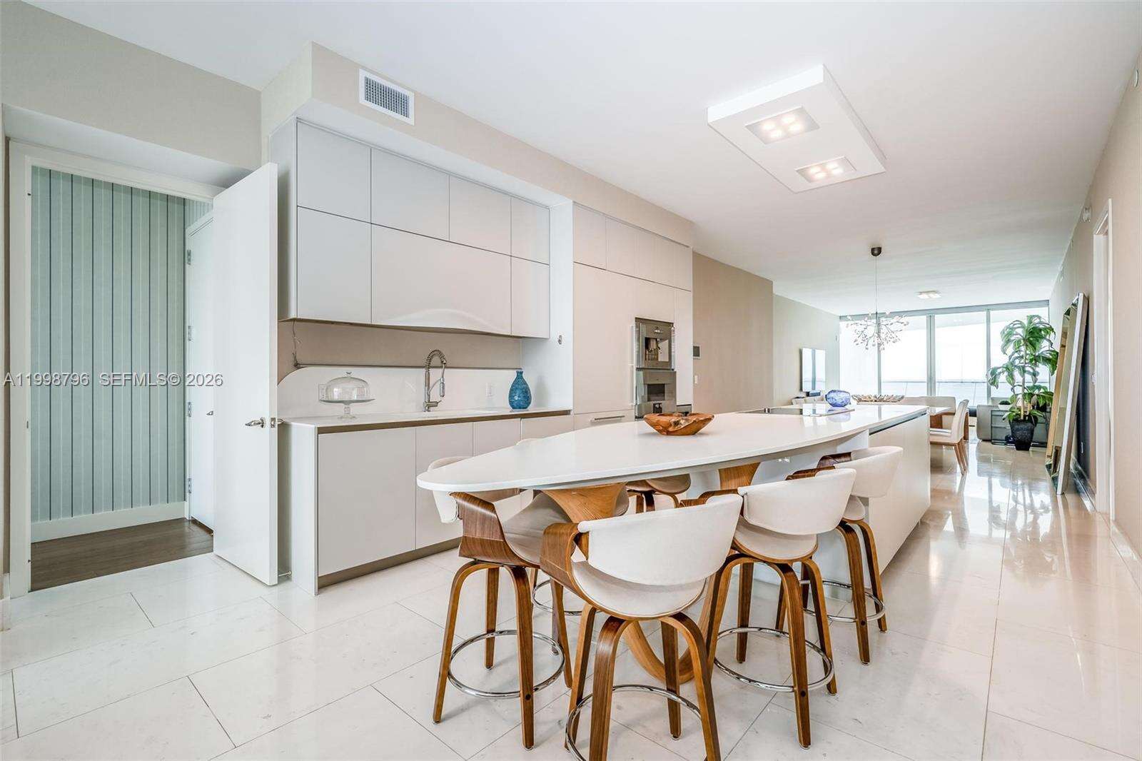 Jade Signature at 16901 Collins Ave, Sunny Isles Beach, FL 33160 - For Rent photo 17