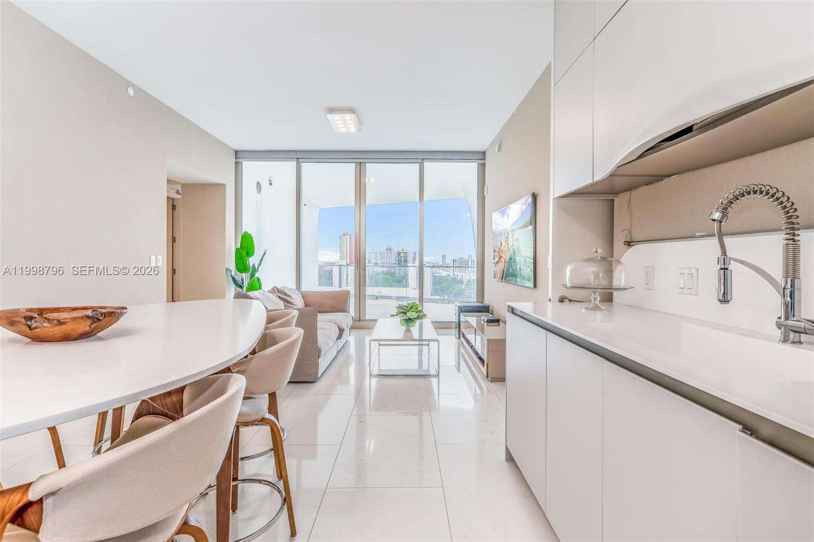 Jade Signature at 16901 Collins Ave, Sunny Isles Beach, FL 33160 - For Rent photo 22
