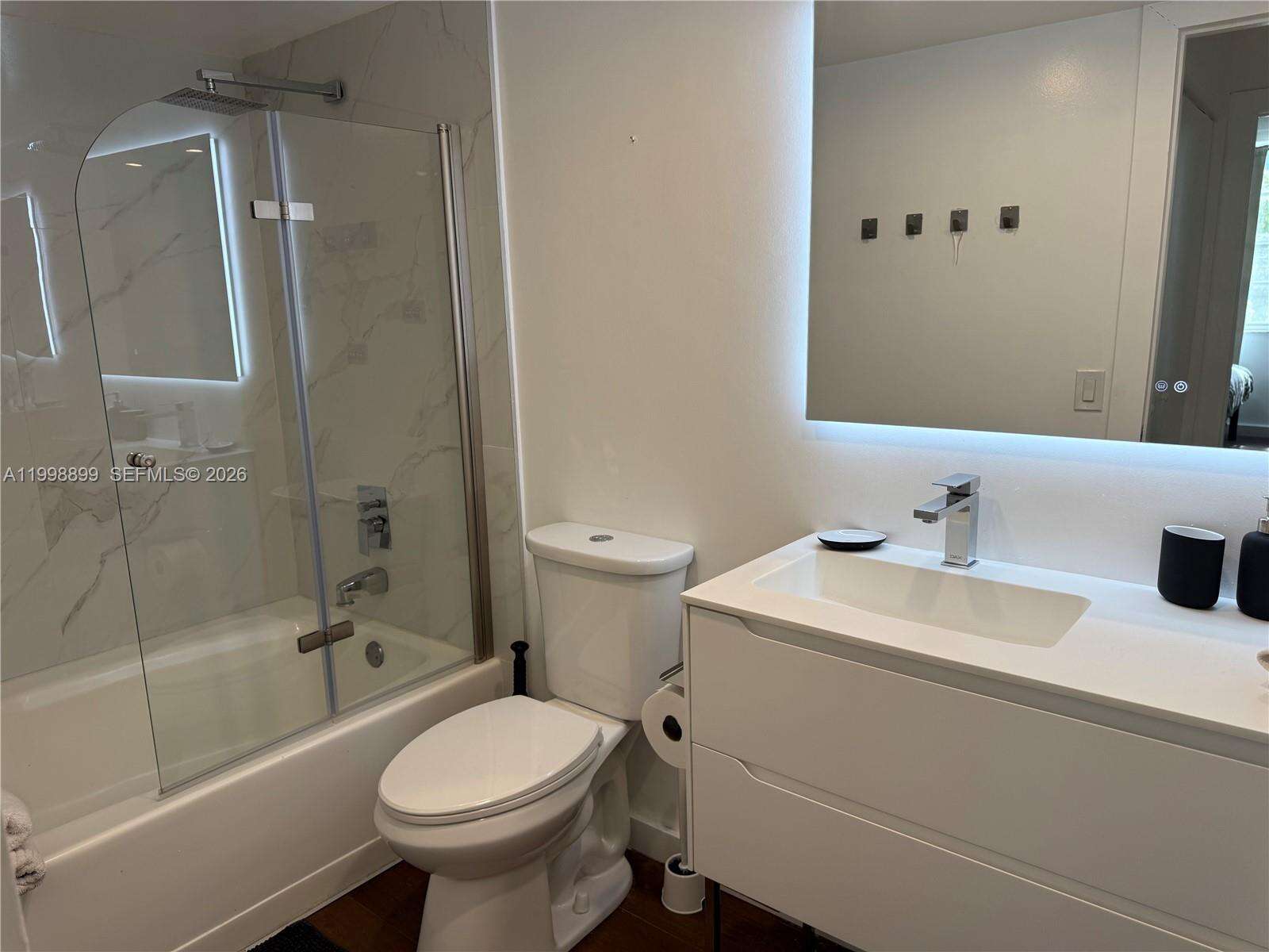 The Yacht Club At Aventura at 19555 Country Club Dr, Aventura, FL 33180 - For Rent photo 11