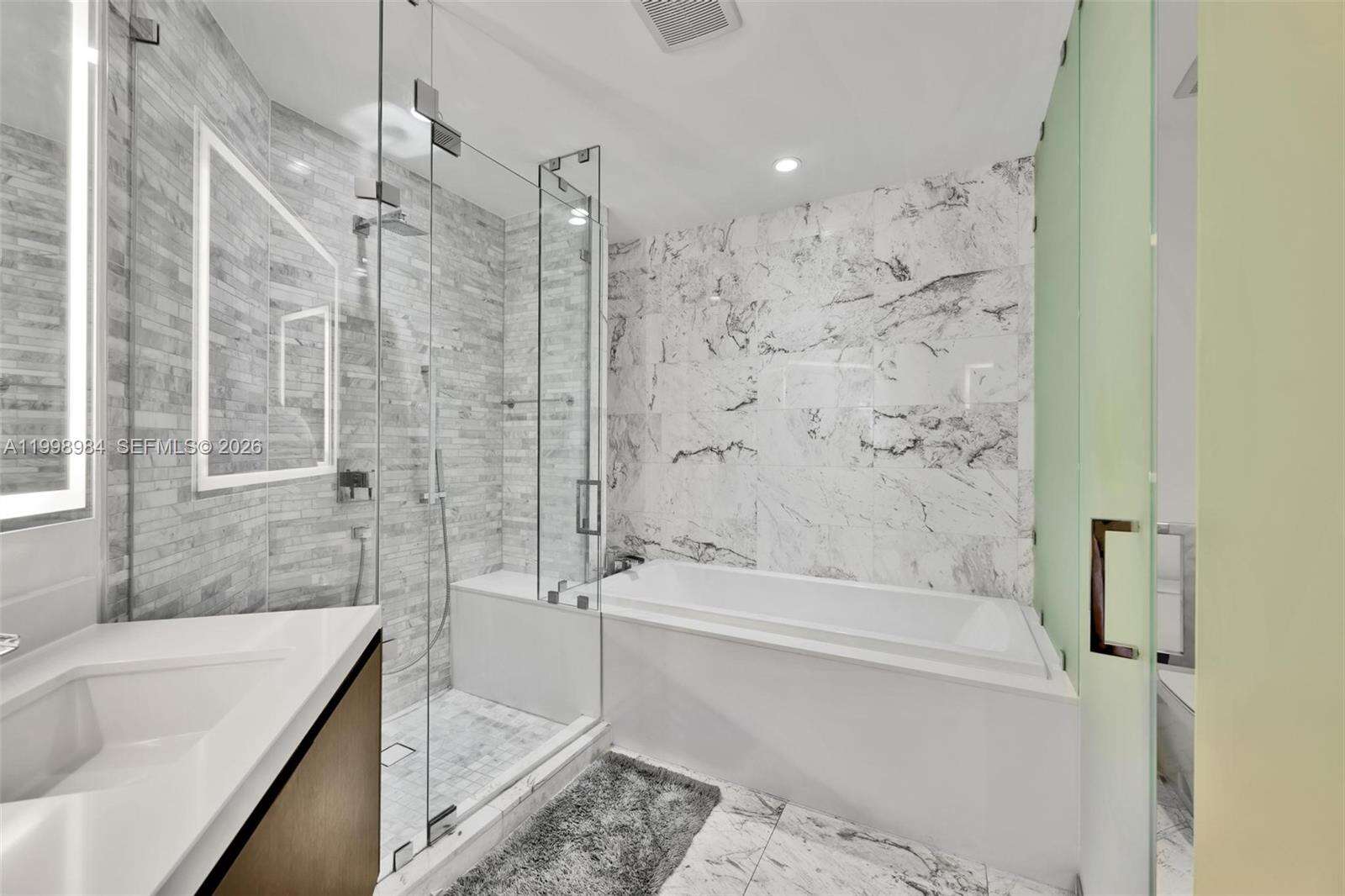 Paramount Miami Worldcenter at 851 1 Ave, Miami, FL 33132 - For Rent photo 13