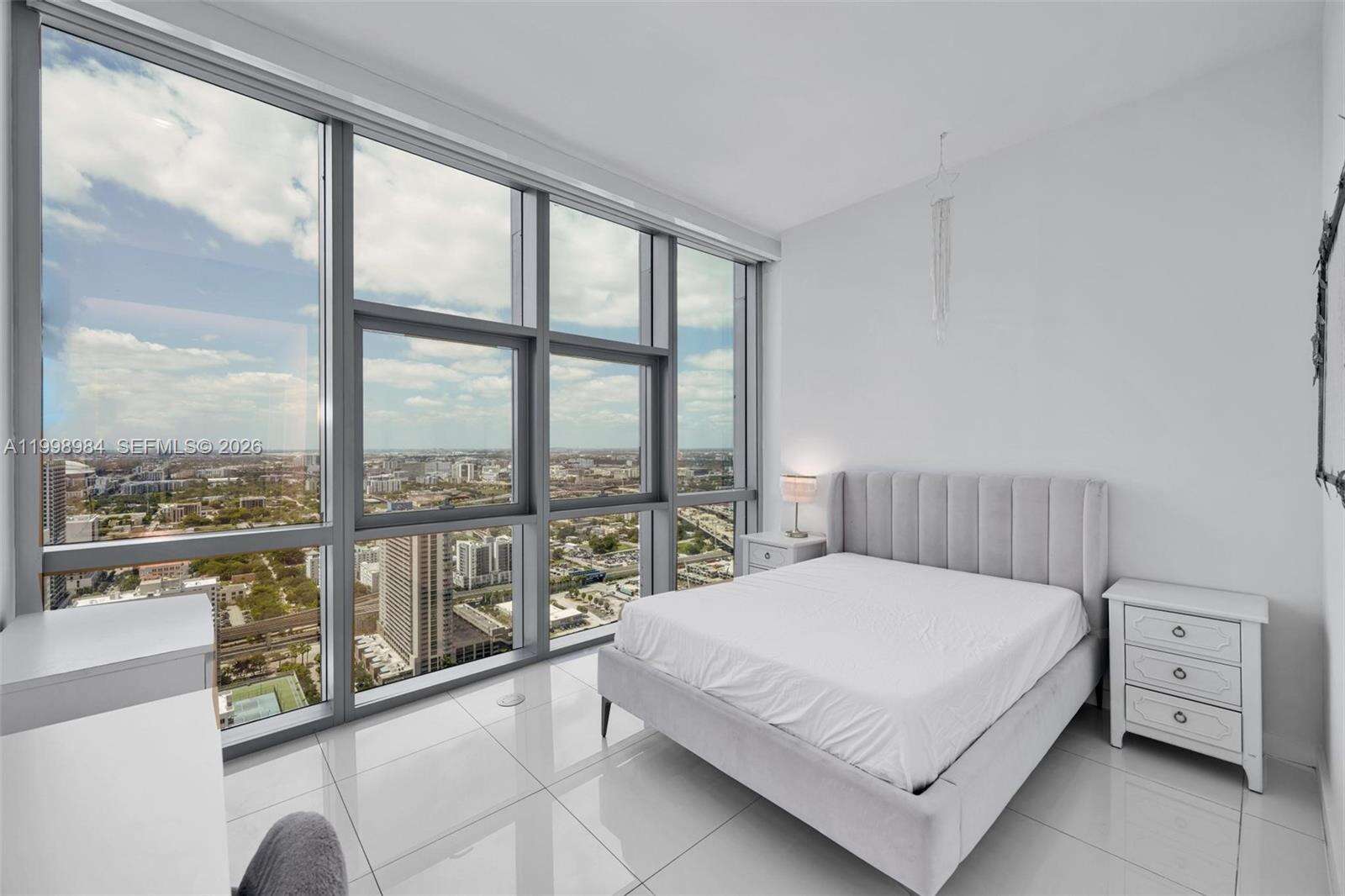 Paramount Miami Worldcenter at 851 1 Ave, Miami, FL 33132 - For Rent photo 16