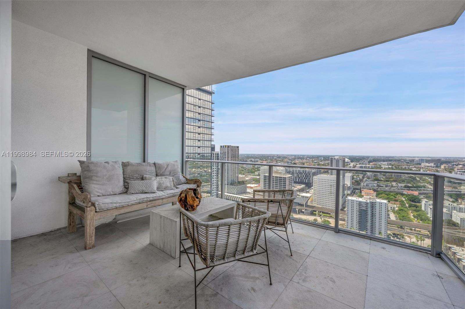 Paramount Miami Worldcenter at 851 1 Ave, Miami, FL 33132 - For Rent photo 24