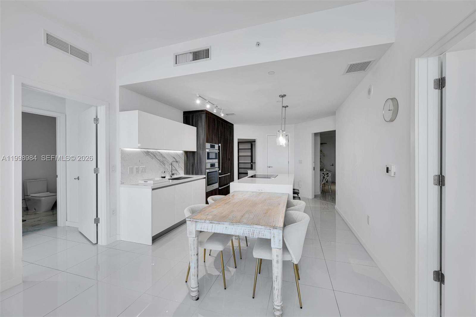 Paramount Miami Worldcenter at 851 1 Ave, Miami, FL 33132 - For Rent photo 10