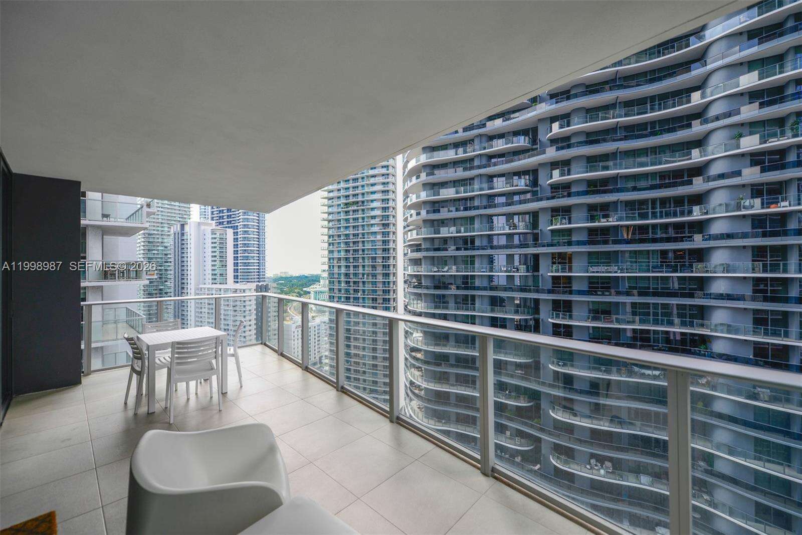 1010 Brickell at 1010 Brickell Ave, Miami, FL 33131 - For Rent photo 16