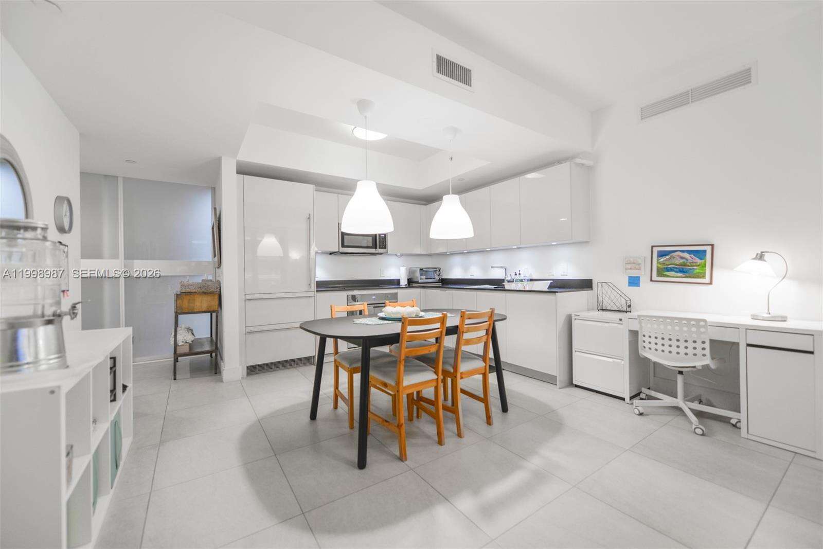 1010 Brickell at 1010 Brickell Ave, Miami, FL 33131 - For Rent photo 6