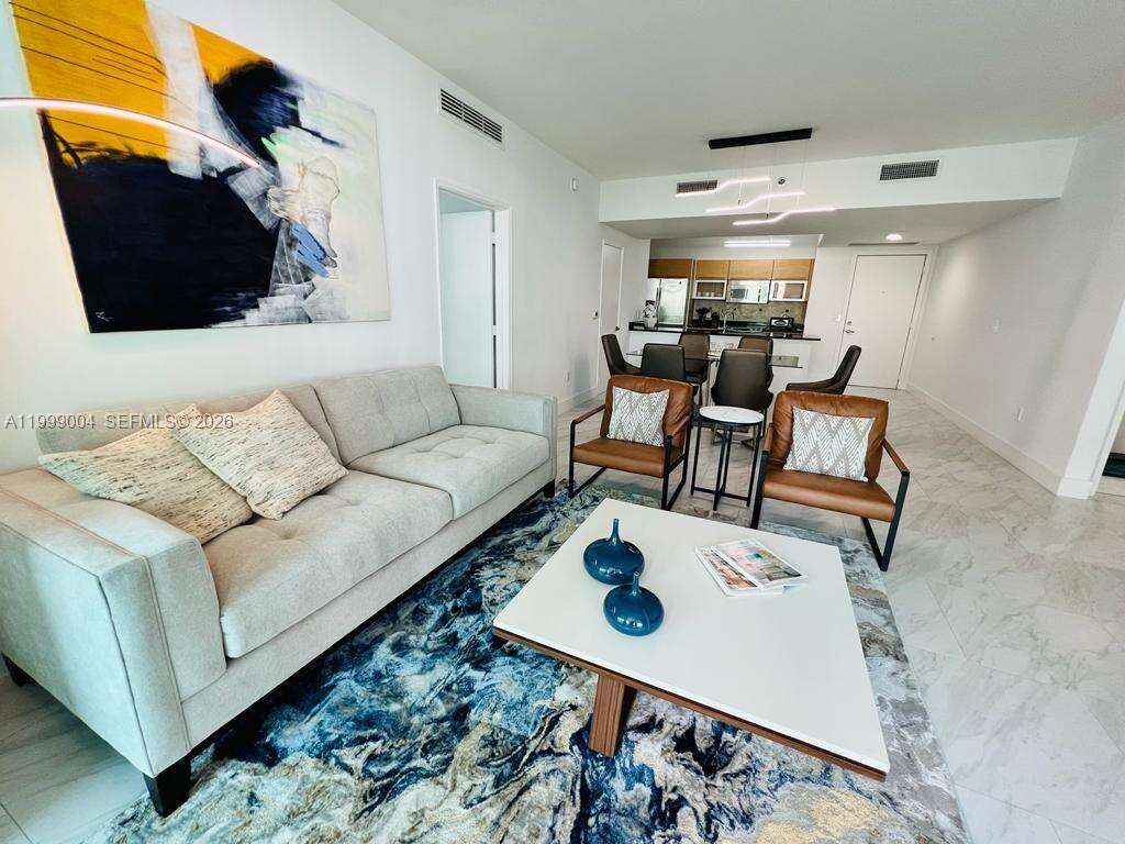 The Plaza On Brickell West at 951 Brickell Ave, Miami, FL 33131 - For Rent photo 7
