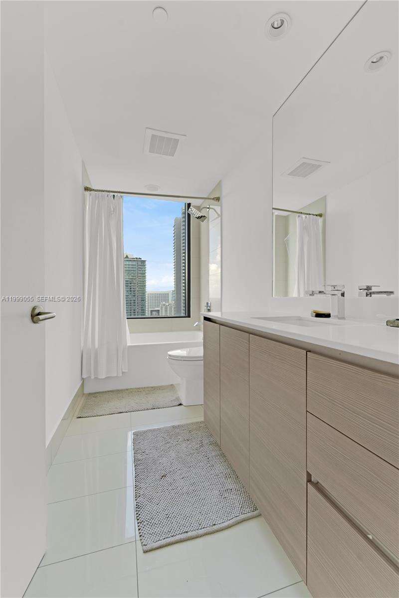 Icon Bay at 460 28 St, Miami, FL 33137 - For Rent photo 20