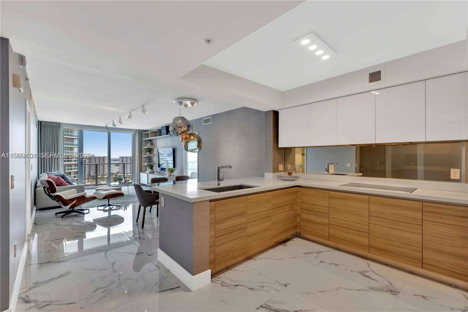 Parque Towers at 300 Sunny Isles Blvd, Sunny Isles Beach, FL 33160 - For Rent photo 3