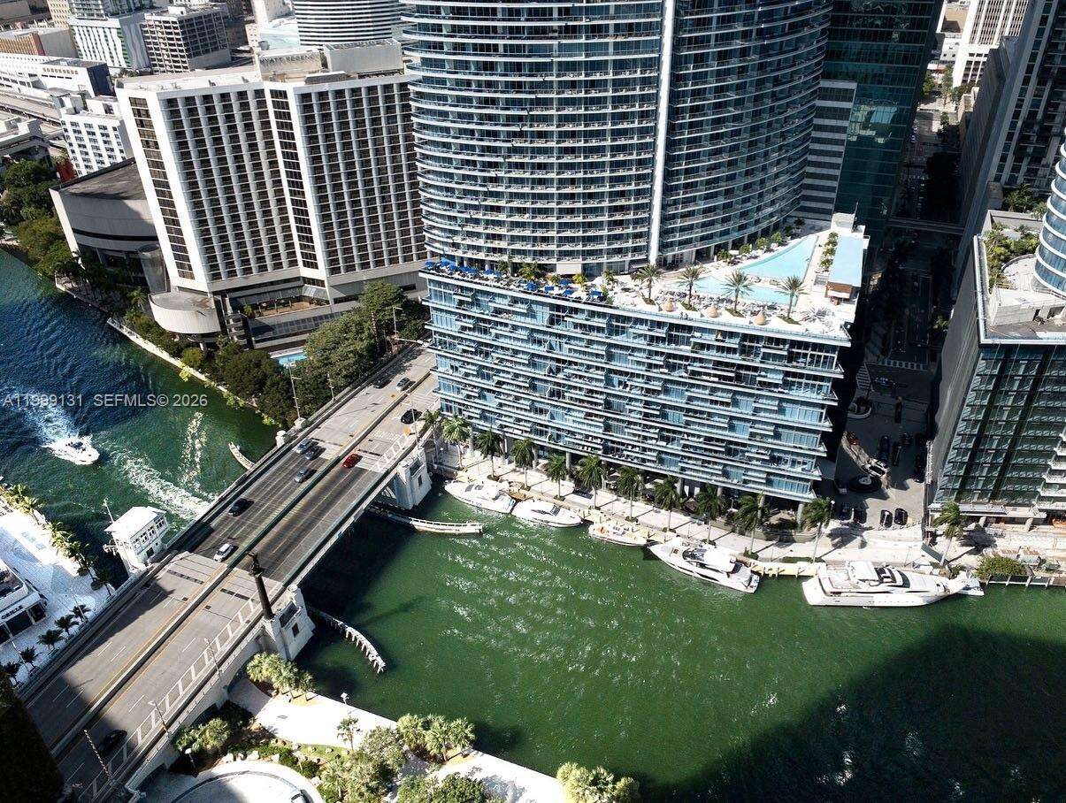 Icon Brickell 1 at 475 Brickell Ave, Miami, FL 33131 - For Rent photo 20