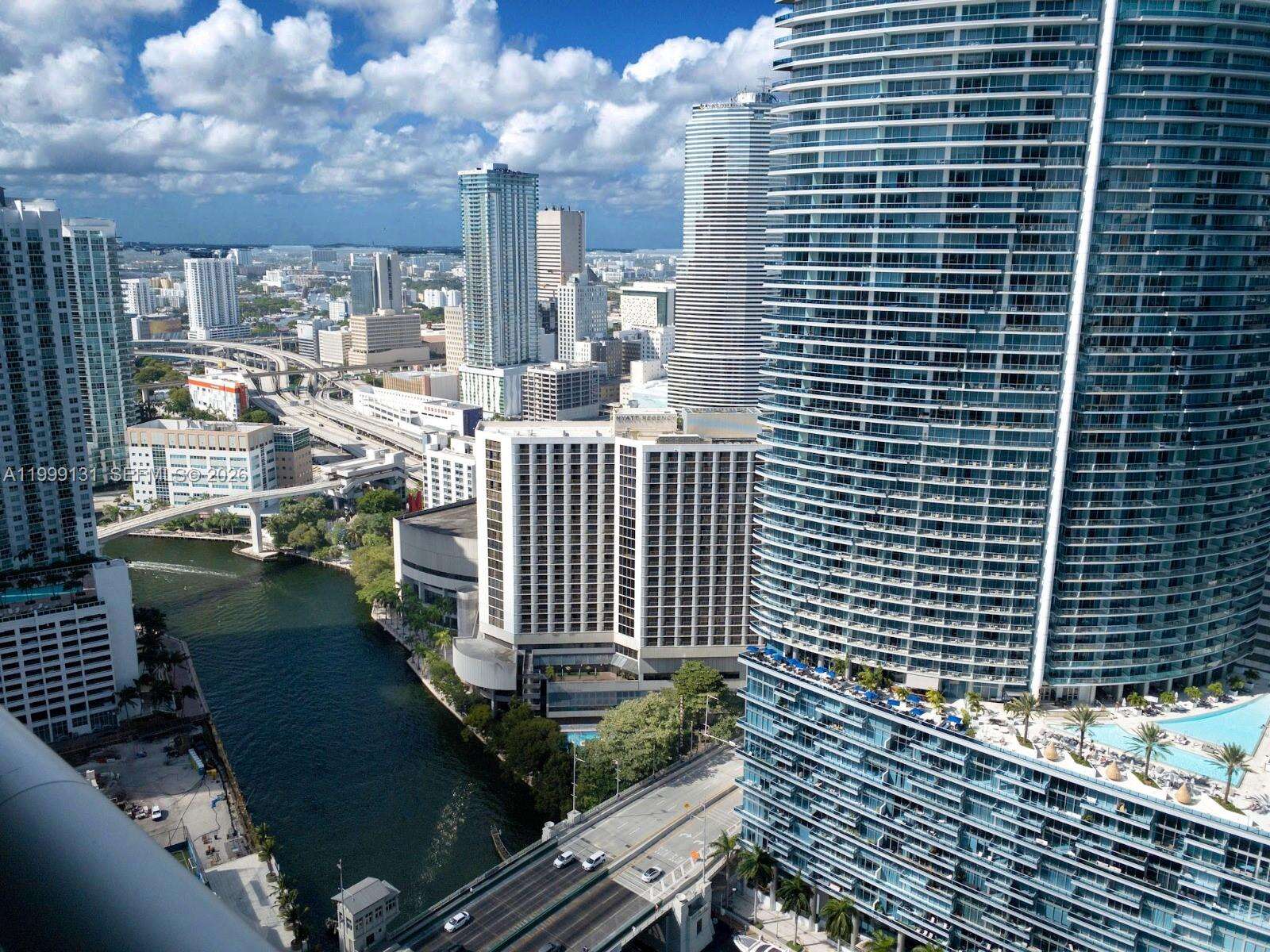 Icon Brickell 1 at 475 Brickell Ave, Miami, FL 33131 - For Rent photo 22